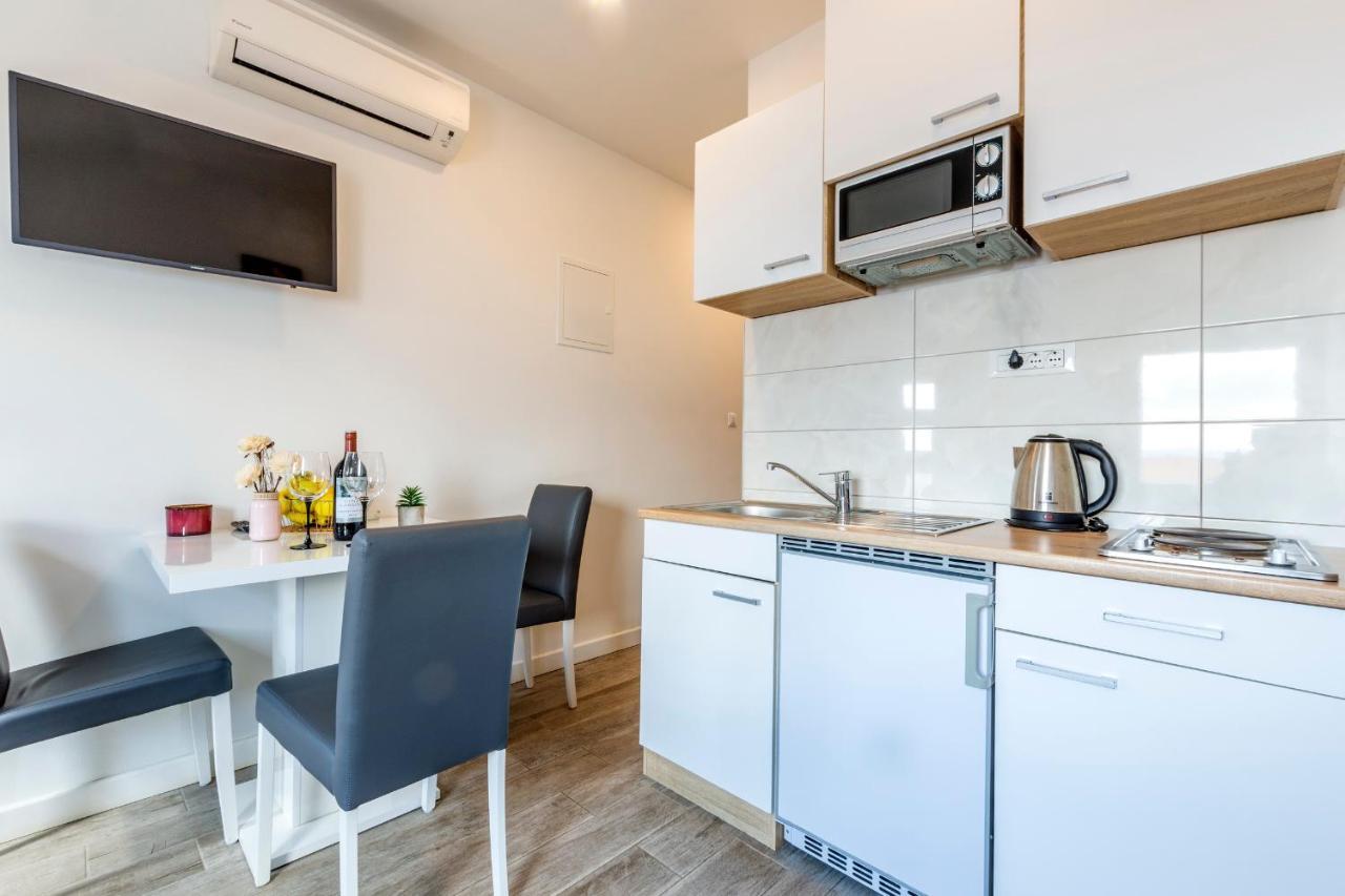 Villa Tomas „The View Of Jesenice“ Йесенице Екстериор снимка